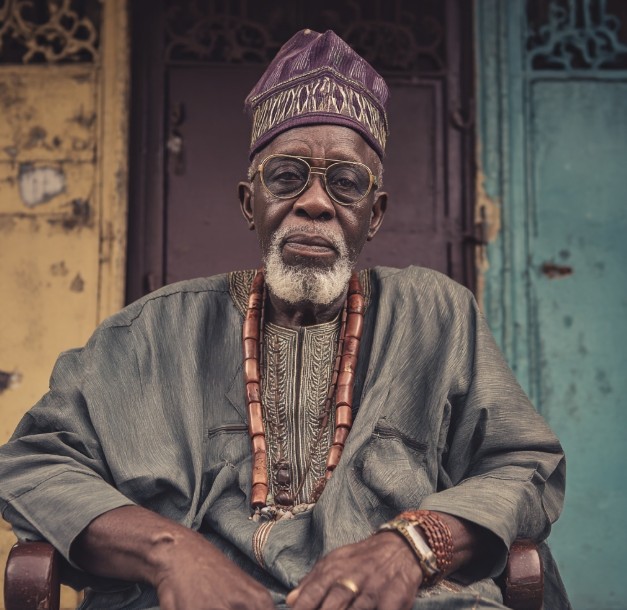 Contrasting Baba and Bàbá in Yoruba Culture
